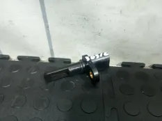 Датчик массового расхода воздуха Volkswagen Tiguan