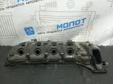 Клапанная крышка Toyota Land Cruiser 200 1VD 2011