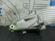 Опора ДВС левая Mercedes-Benz C-Class W204 271860