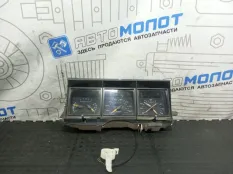 Панель приборов Lincoln Town Car 1 ПОКОЛЕНИЕ 1980
