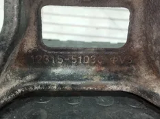 Кронштейн двигателя правый Toyota Land Cruiser 200