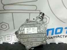 Насос вакуумный Audi A6 Avant C7 CHV
