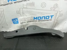 Накладка на дверь передняя правая Honda Accord 8