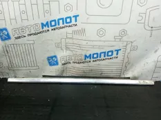 Накладка на дверь задняя правая Lincoln Town Car 1