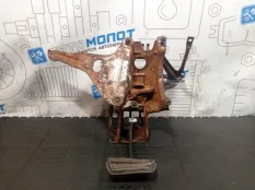 Педаль тормоза Lincoln Town Car 1 ПОКОЛЕНИЕ 1980 -