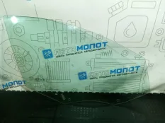 Стекло двери передней правой Volvo XC60 B6304T4