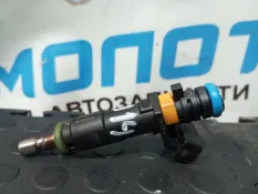 Форсунка топливная Chevrolet Cruze J300 F16D4 2008