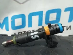 Форсунка топливная Chevrolet Cruze J300 F16D4 2008