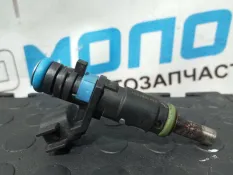 Форсунка топливная Chevrolet Cruze J300 F16D4 2008