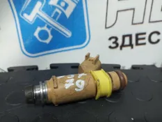 Форсунка топливная Volvo C30 S40 V50 V70 XC70 MK38