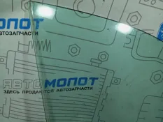 Стекло двери передней правой переднее правое Audi