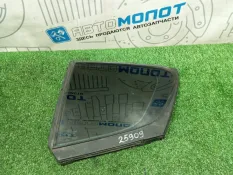 Стекло двери задней левой Kia Quoris 1