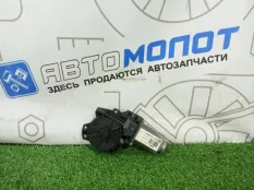 Моторчик стеклоподъемника передний правый Hyundai