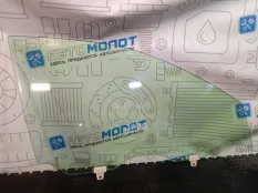 Стекло двери Nissan Murano Z50
