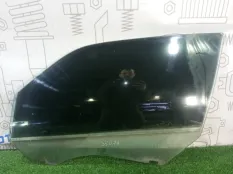 Стекло двери передней левой Chrysler 300C LX