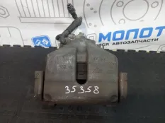 Суппорт передний правый Audi A3 8PA CAXC 2011