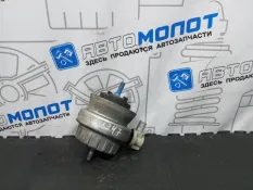 Подушка двигателя Audi A6 C6 BDX