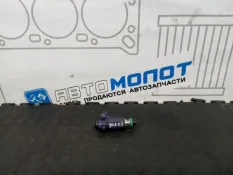 Форсунка топливная Nissan Primera TP12 QR20DE