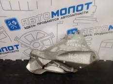 Кронштейн двигателя правый BMW 1-Series E87