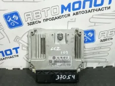 Блок управления двигателем Audi Q3 CCZB