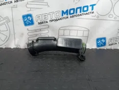 Патрубок воздушного фильтра Volkswagen Golf 6 5K5