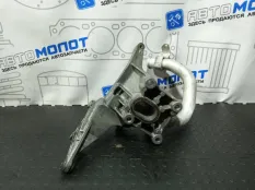 Кронштейн компрессора кондиционера Volkswagen