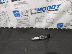 Кронштейн фары Volvo XC60 DZ47 B4204T7 2013—2017