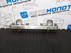 Топливная рампа Mazda 3 LF LF-VE