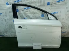 Дверь передняя правая передняя правая Volvo XC60