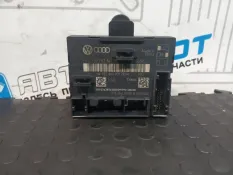 Блок управления дверьми передний правый Audi Q5 8R