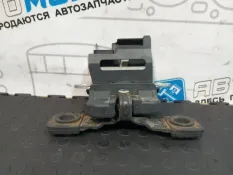 Замок багажника Volkswagen Passat B6