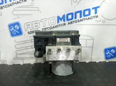 Блок ABS (насос) Nissan Teana J32 VQ25DE 2010