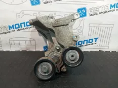 Кронштейн компрессора кондиционера Hyundai Santa