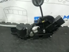 Замок двери передней левой передний левый Volvo