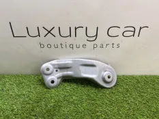 Кронштейн BMW X7