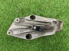 Кронштейн двигателя BMW 5