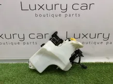 Бачок стеклоомывателя Jeep Wrangler