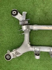 Подрамник задний BMW 5