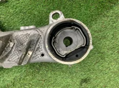 Подрамник BMW 7