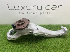 Кулак Porsche Taycan Turbo