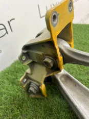 Кулак Mercedes-Benz AMG GT