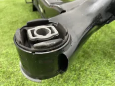 Подрамник BMW 4