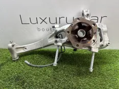 Кулак Porsche Cayenne