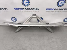 Распорка Audi Q7 4M 2-й рест. 4M 2025 4M0805645B