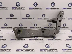 Кронштейн коробки (балка кпп) BMW X3 G01 2019