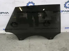Стекло двери задней правой Audi Q8 4M 2022