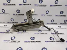 Домкрат Audi S8 D3 рест. 2008 4E0011031A