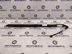 Амортизатор крышки багажника Land Rover 2 LR104909
