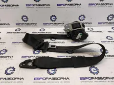 Ремень безопасности передний правый Audi S8