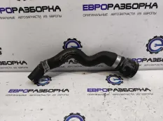 Патрубок охлаждения Audi Q7 4M 2018 4M0819332D